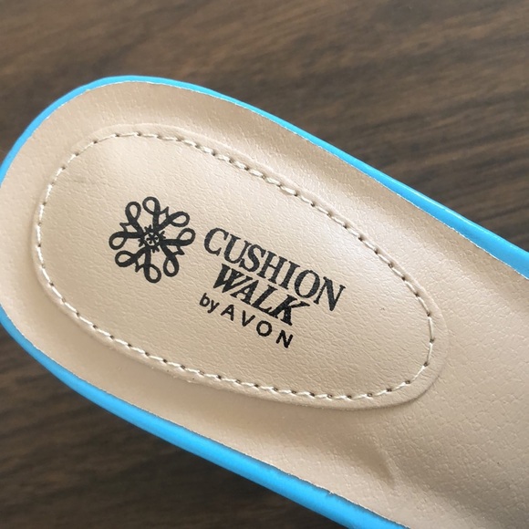 Avon Cushion Walk Woven Slide with Block Heel 8 - Picture 2 of 8